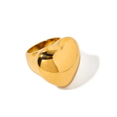 Chunky heart ring