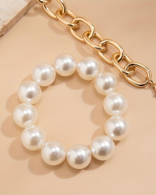 Pearl bracelet