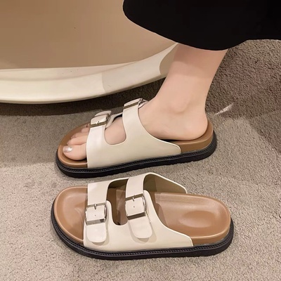 Buckle Plain Sandals