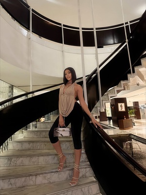 Black Capri Pants (Large)